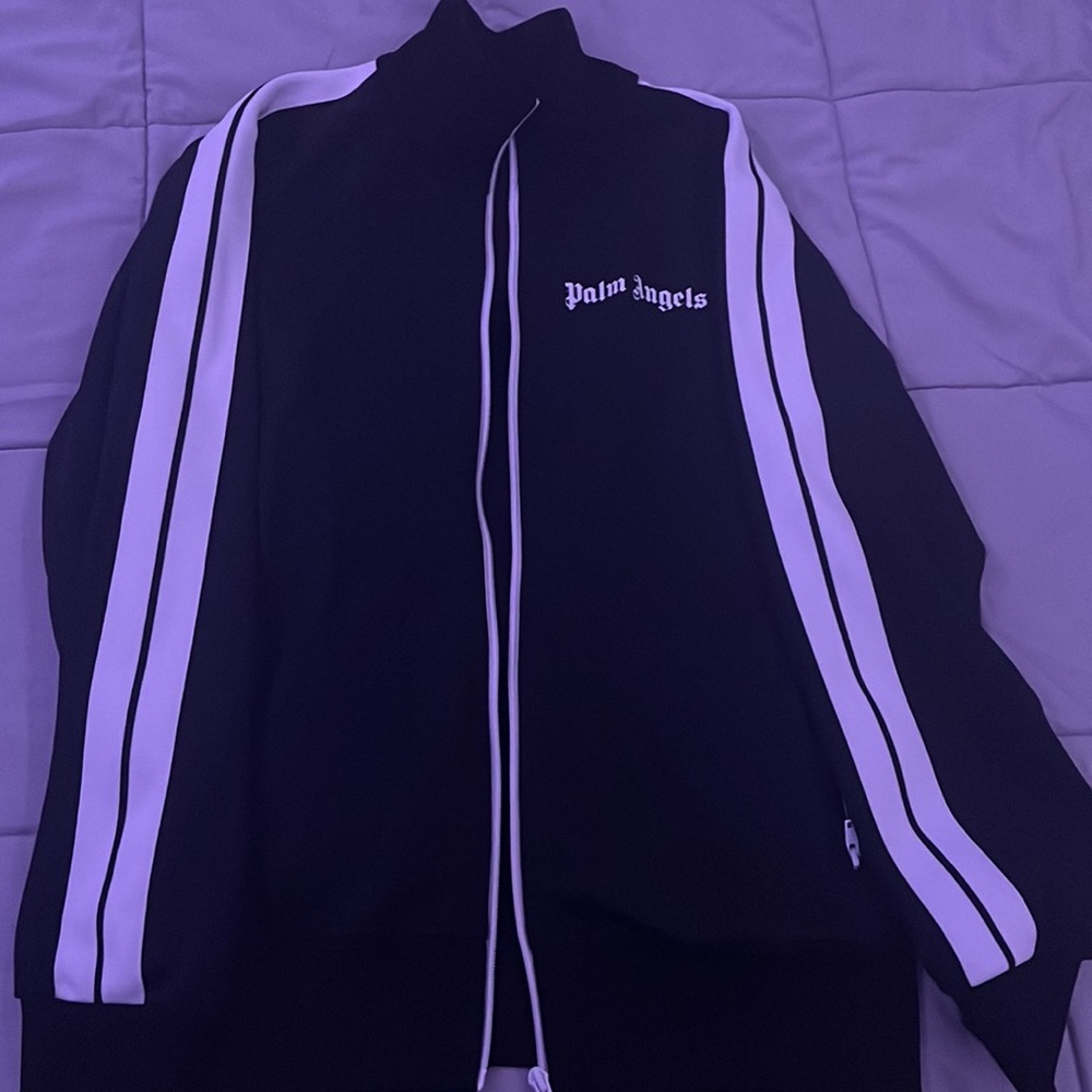 Brand new palm angles sweater, great condition never worn - Picture 4 of 5